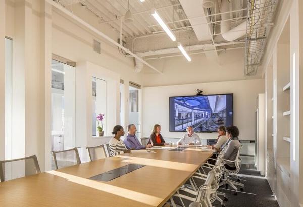 辦公室裝修靜謐溫和，更有效促進團隊協(xié)作