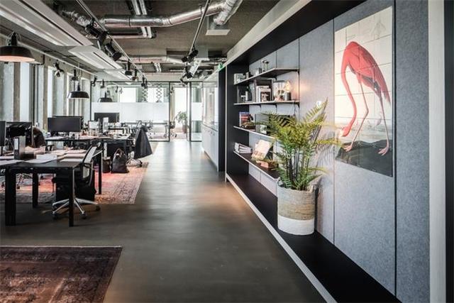 辦公空間：阿姆斯特丹娛樂企業(yè)辦公室設(shè)計