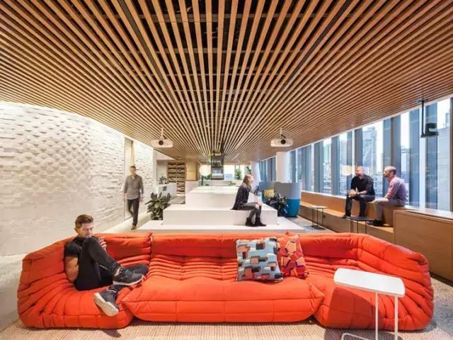 2000m2 像家一樣溫馨的辦公室，看完我心動(dòng)了