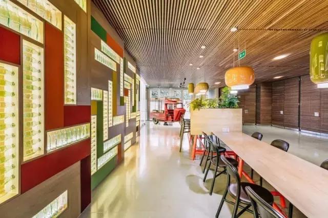 既有感官愉悅，又能體現(xiàn)品牌價值，我就服可口可樂的辦公室設計！