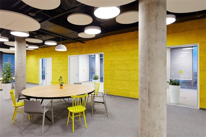 辦公空間，辦公室設(shè)計，科技公司辦公室設(shè)計，現(xiàn)代風(fēng)格辦公室，在線旅行社