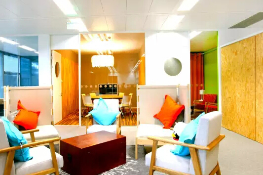 辦公室裝修設(shè)計如何＊大空間化？