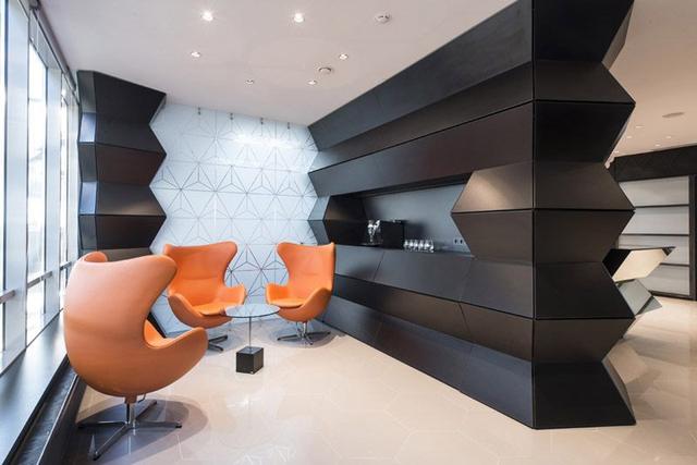 說出來你可能不信，如此暗黑夸張的辦公室竟然來自俄羅斯制藥公司