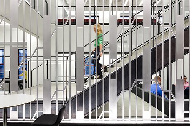 全球**圖片網(wǎng)Shutterstock辦公室，帶你感受在娛樂(lè)場(chǎng)所中工作