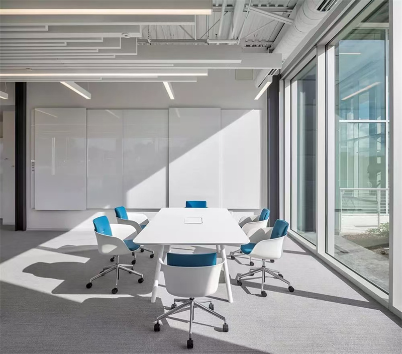 辦公室玻璃貼膜重要嗎！ 辦公室貼膜的好處有以下幾點(diǎn)